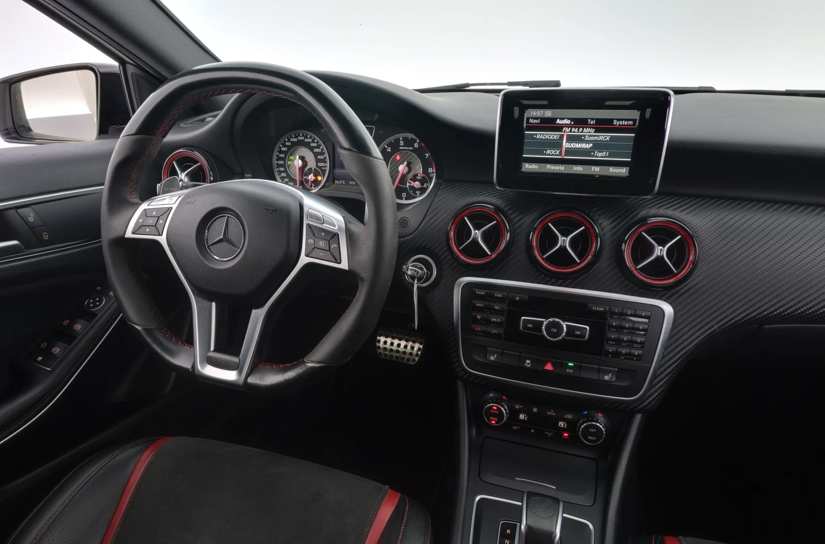 Car Image - 6DMiVvMb9lv0PW4TwoIdtj