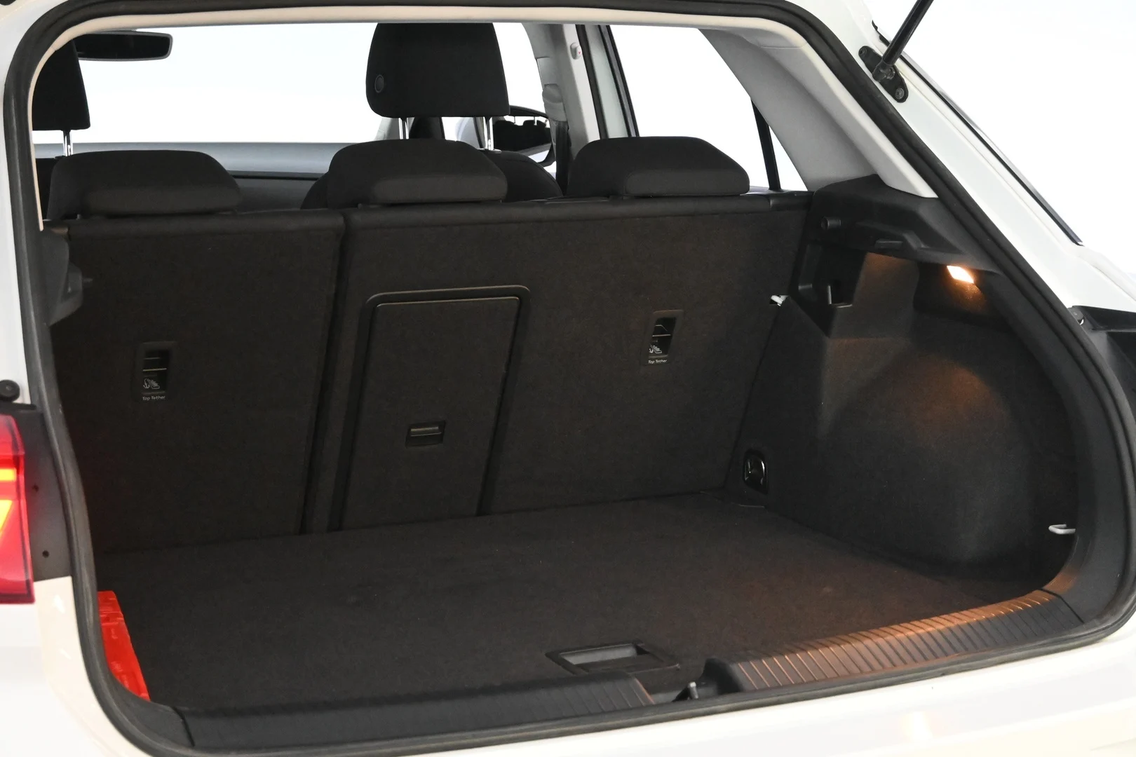 Car Image - 3PHagnfGReKXWKIZI0V585