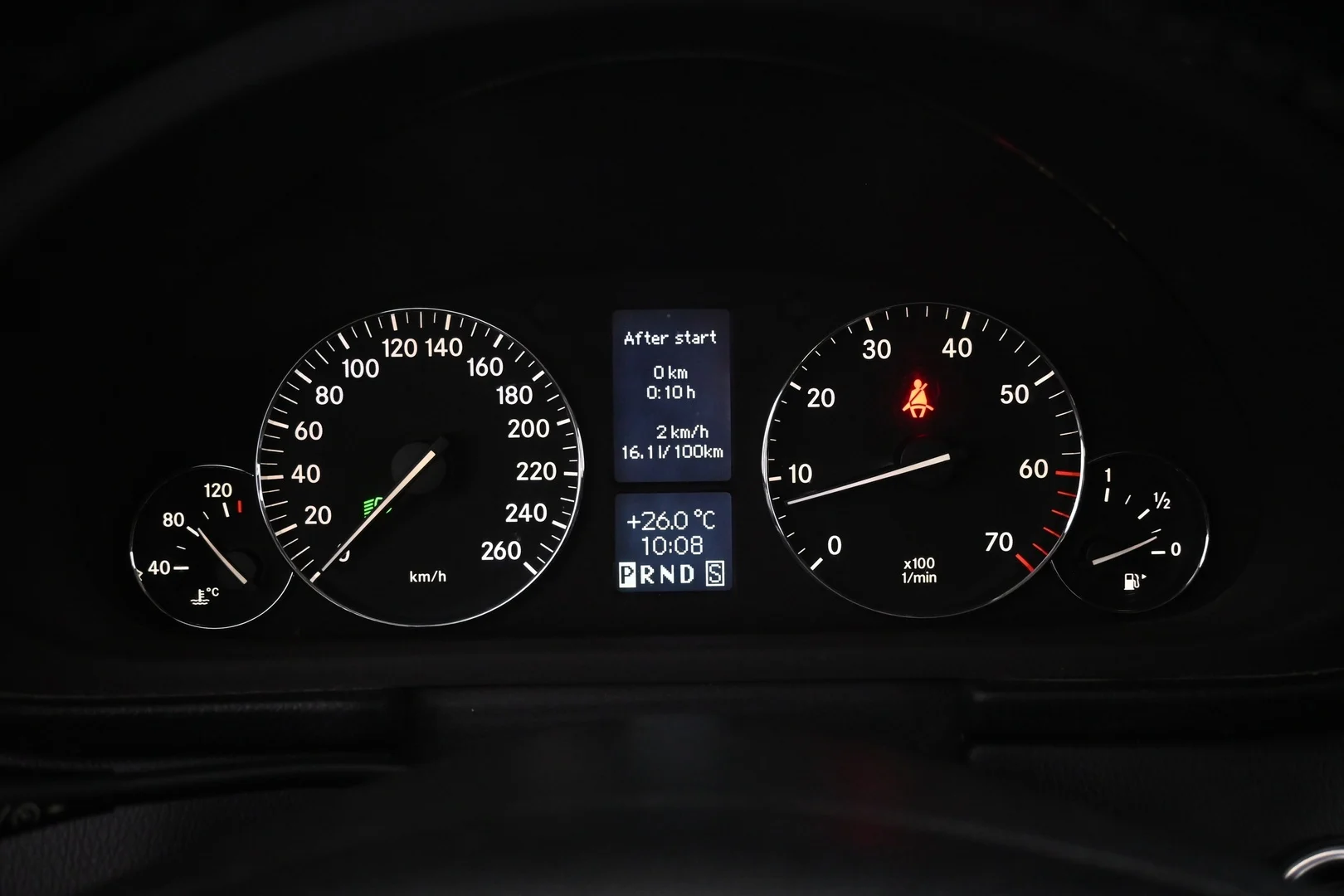 Car Image - 3iYzHrbpcDQx4v6hDazcU6
