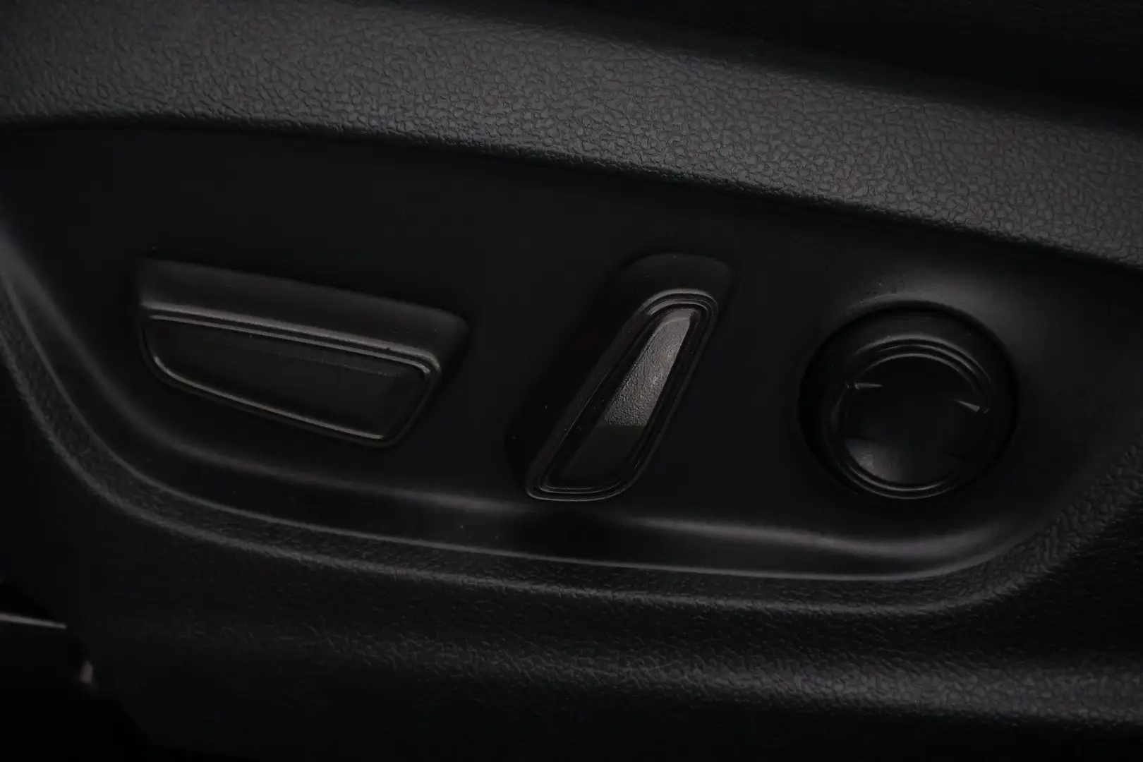 Car Image - 57WgHGmy2nij0OEtWCPDXz
