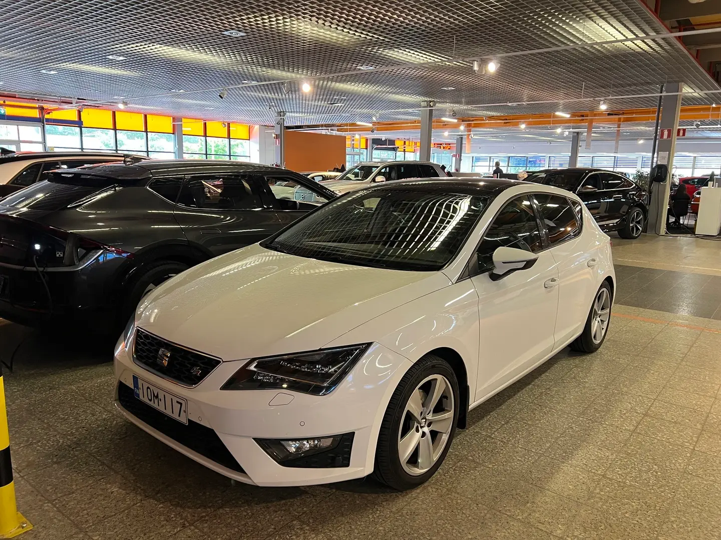 Car Image - veZJl29mAoFljQmITQzUE