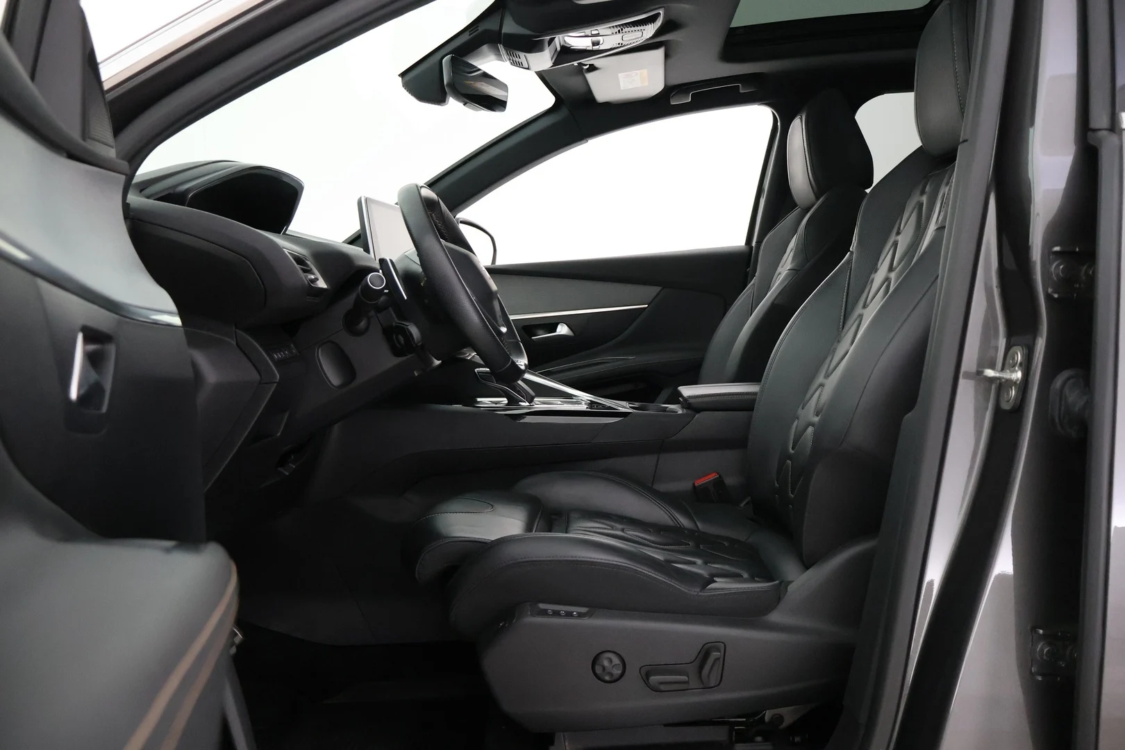 Car Image - YDtgpnruxIvo4Hb0Sj6V3