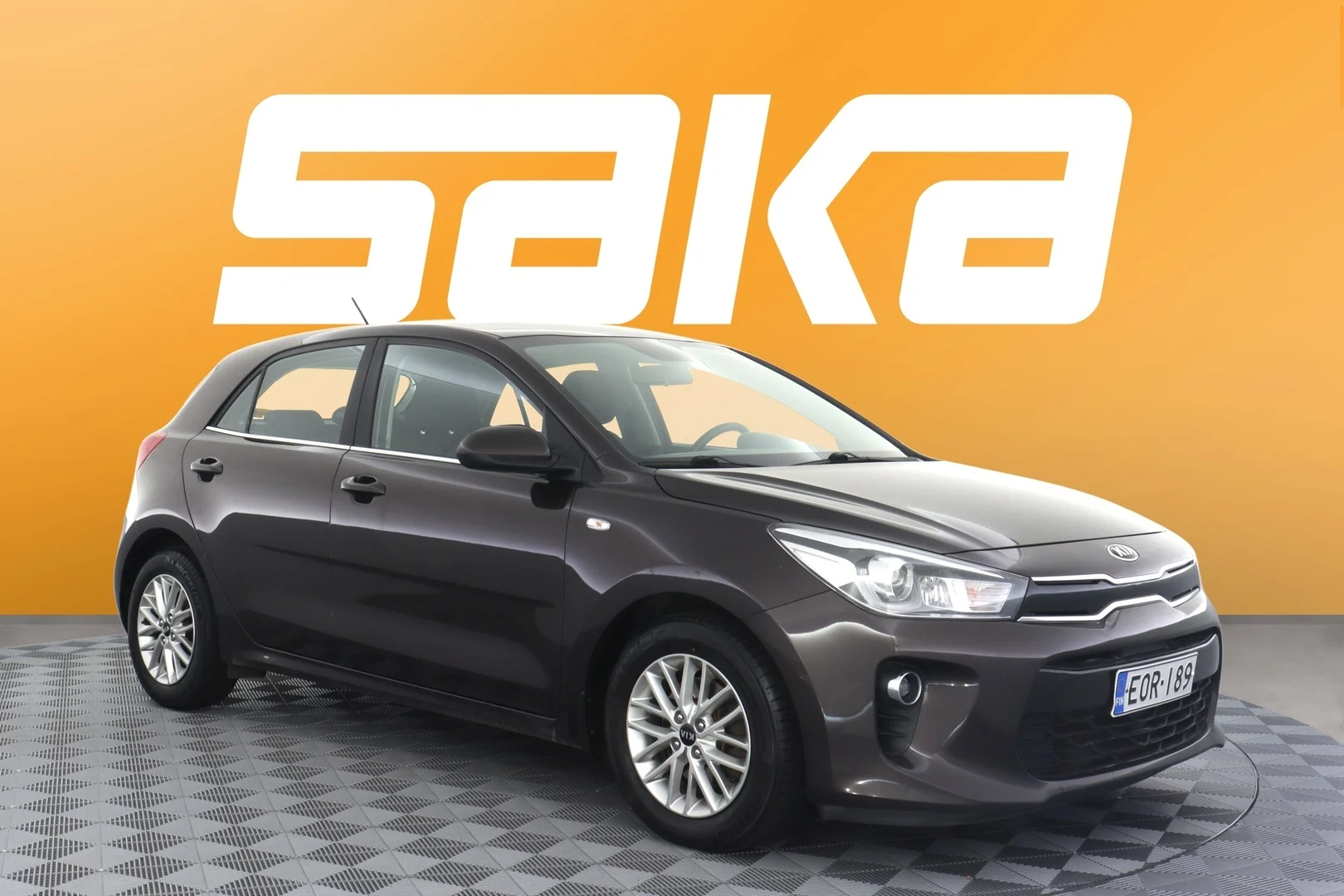 Car Image - qRmnxQs54oTBNyn8TorZa