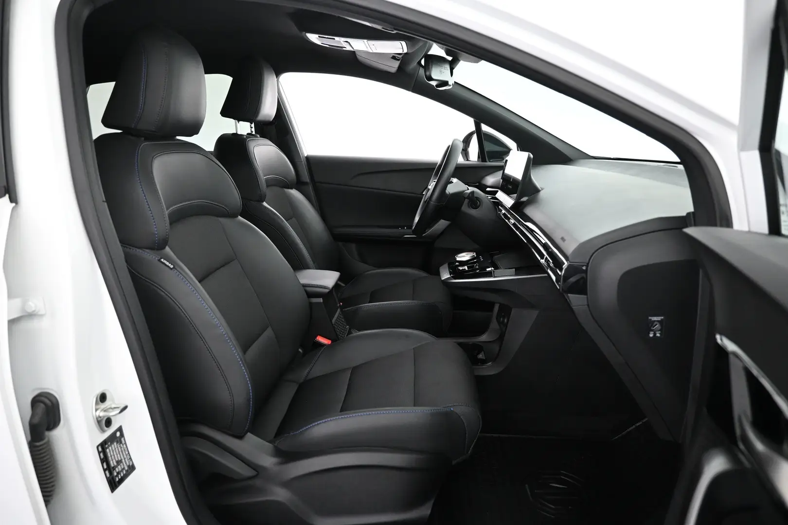 Car Image - 1jL6xnkwsWycDF3y6NuO16