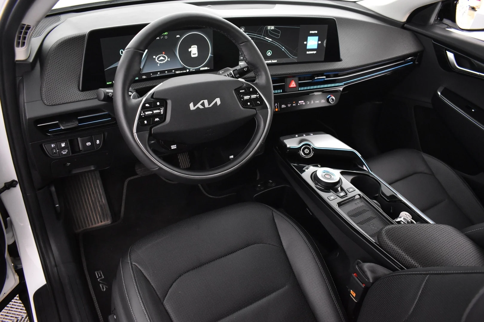 Car Image - 2VW3aPDBCmZc1B8tns5rHx