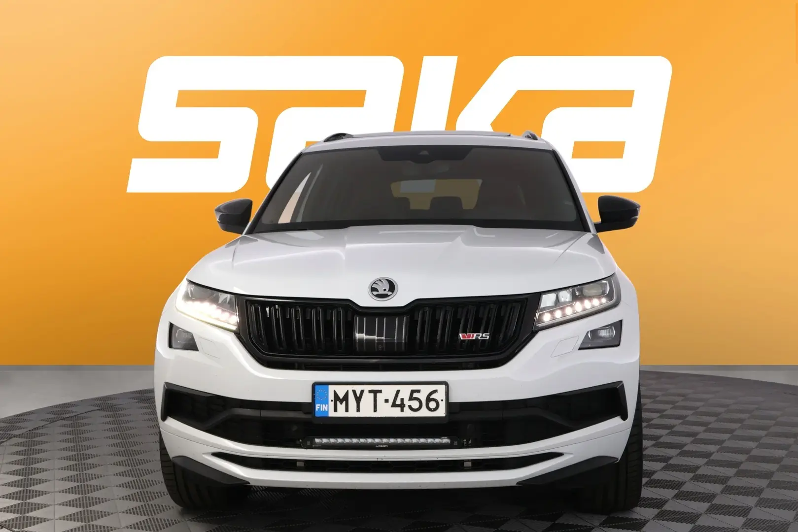 Car Image - 1lgOXsAKYKM1xOmFq3Tg5b