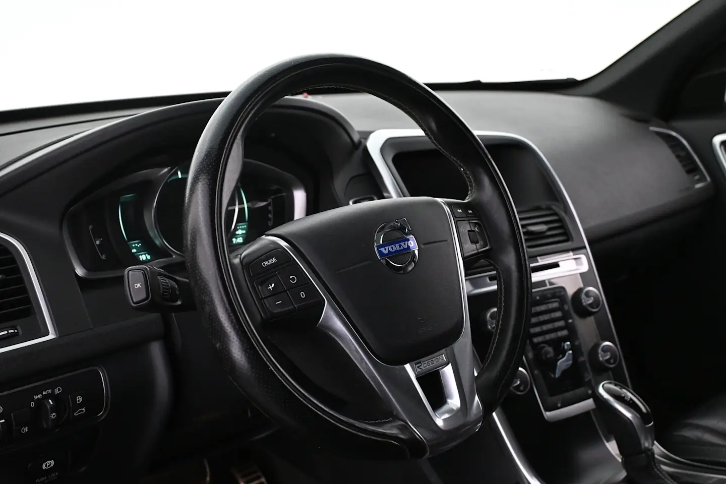 Car Image - cT3Cyn2OZ4fWdPzFYq3Wa
