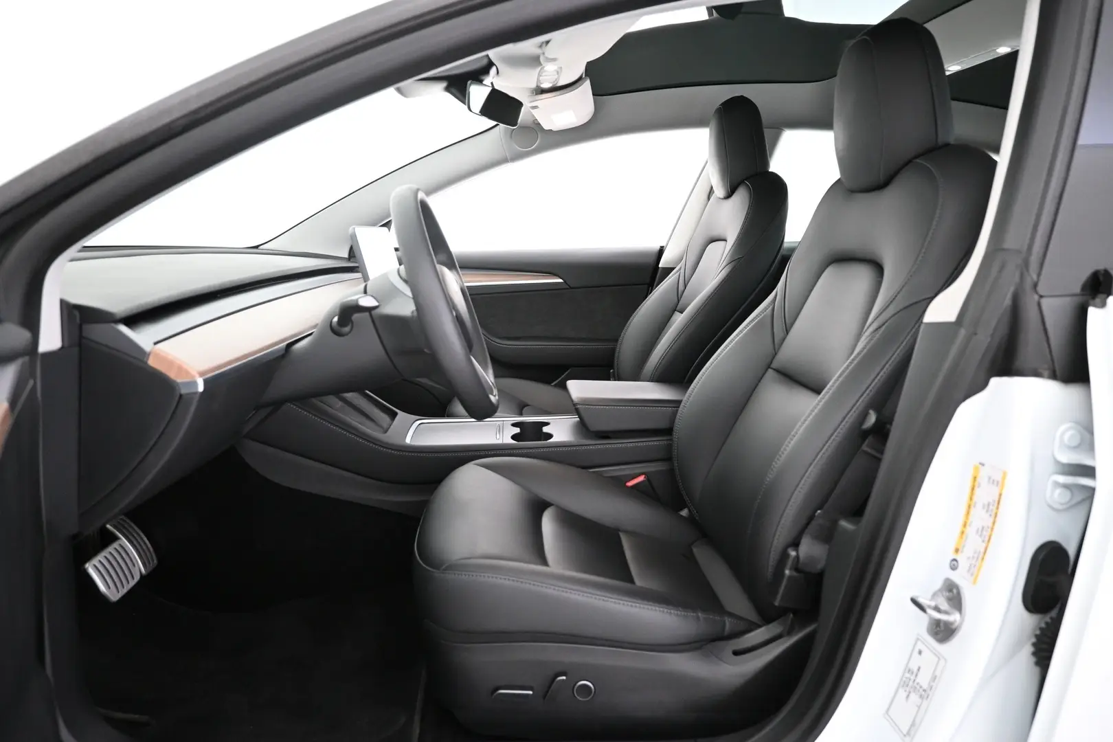 Car Image - uVWAHKyxUc5qsOsEkcRQu
