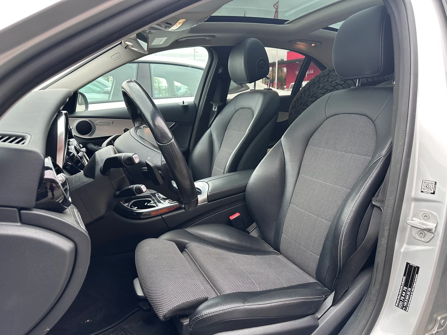 Car Image - 44ALI8vQjNJPm6zGCO7KdG