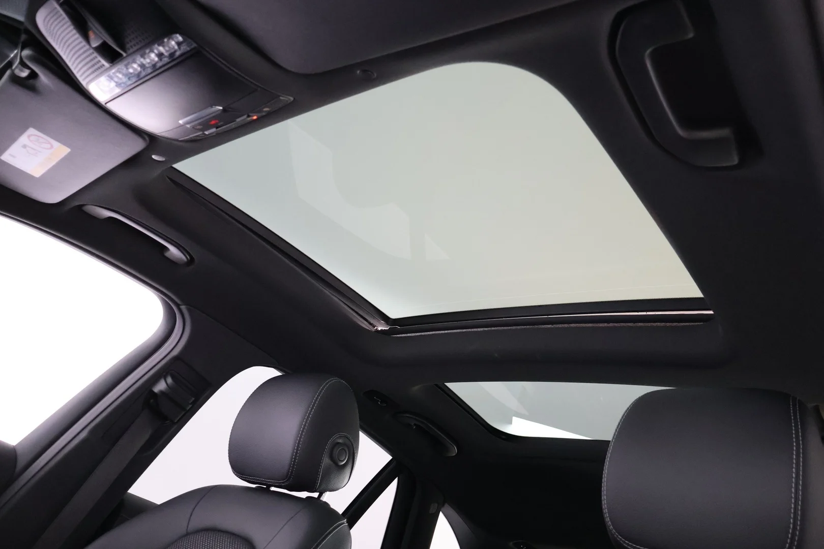 Car Image - 1hEBRstgkKmMHtZzGB8ms9