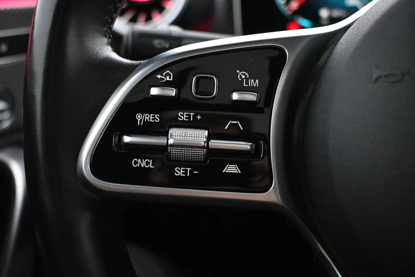 Car Image - 4SKVuzp1TruNs6XZrwOXKh