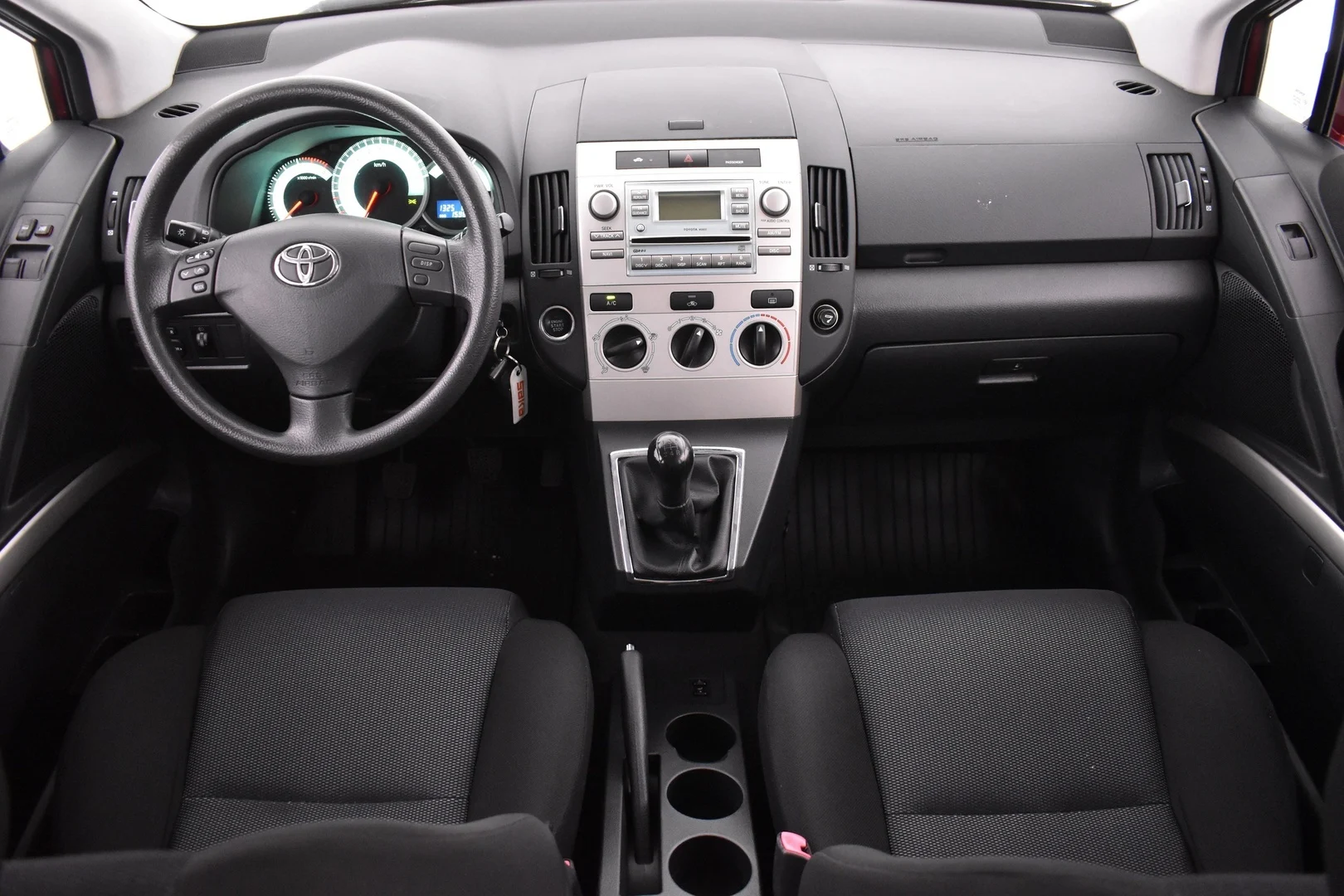 Car Image - 6NNY2N0V1bQ5Jy9XKRCxg8