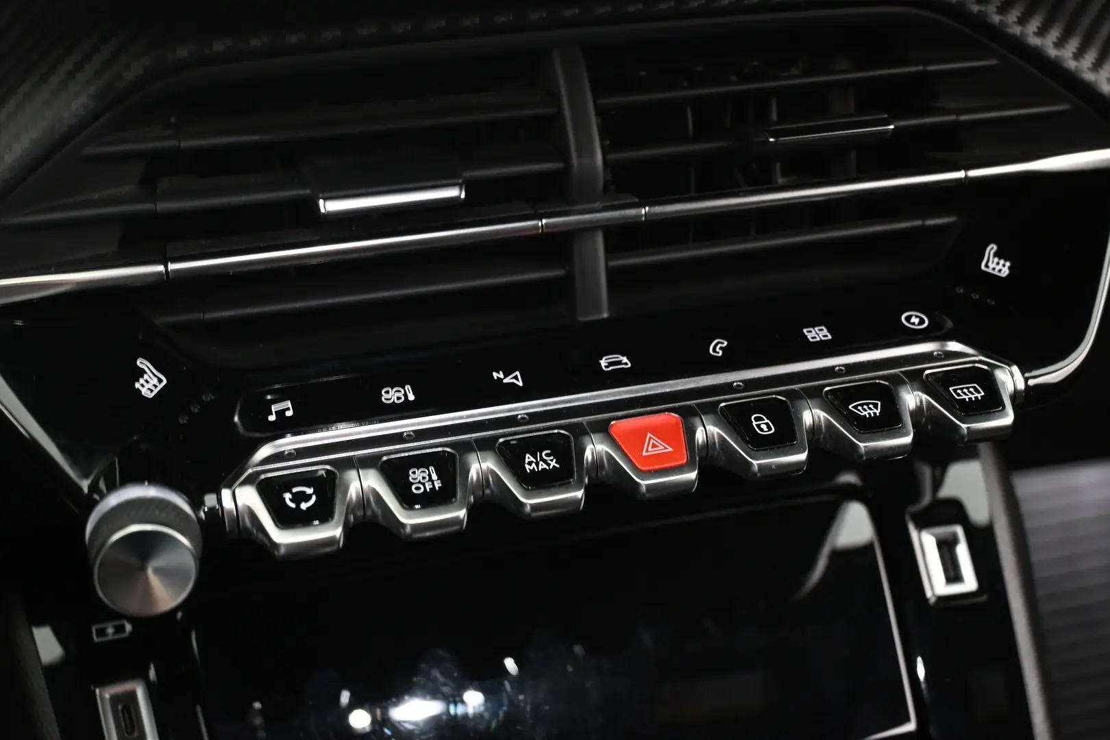 Car Image - xV9Z1eqDFpx4lh6ddSzcw