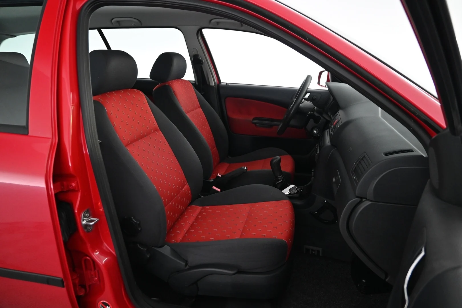 Car Image - 1UiOgzb31OzfYzTtwq638D
