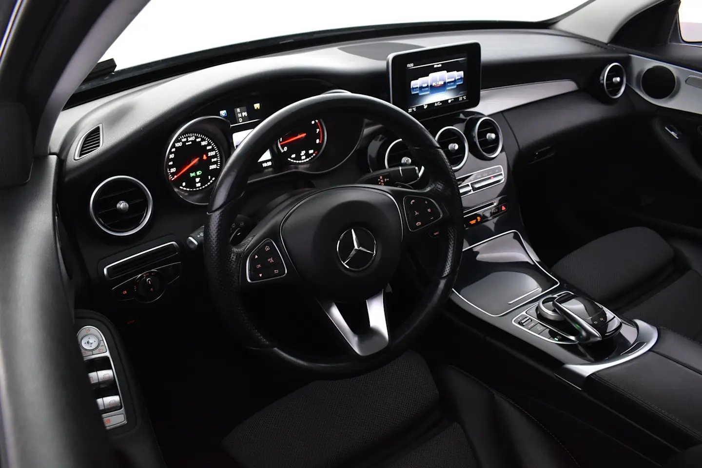 Car Image - 5pwVLF1TJhhO3DxpNDRgwd