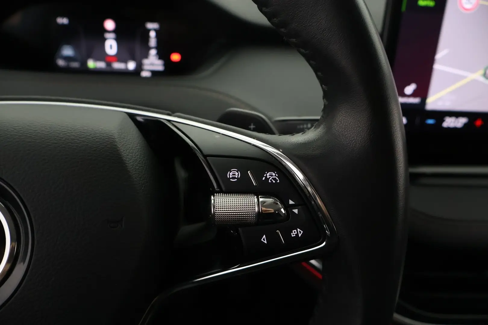 Car Image - 1SN7KGk3wLlJdWDEmy1mmF