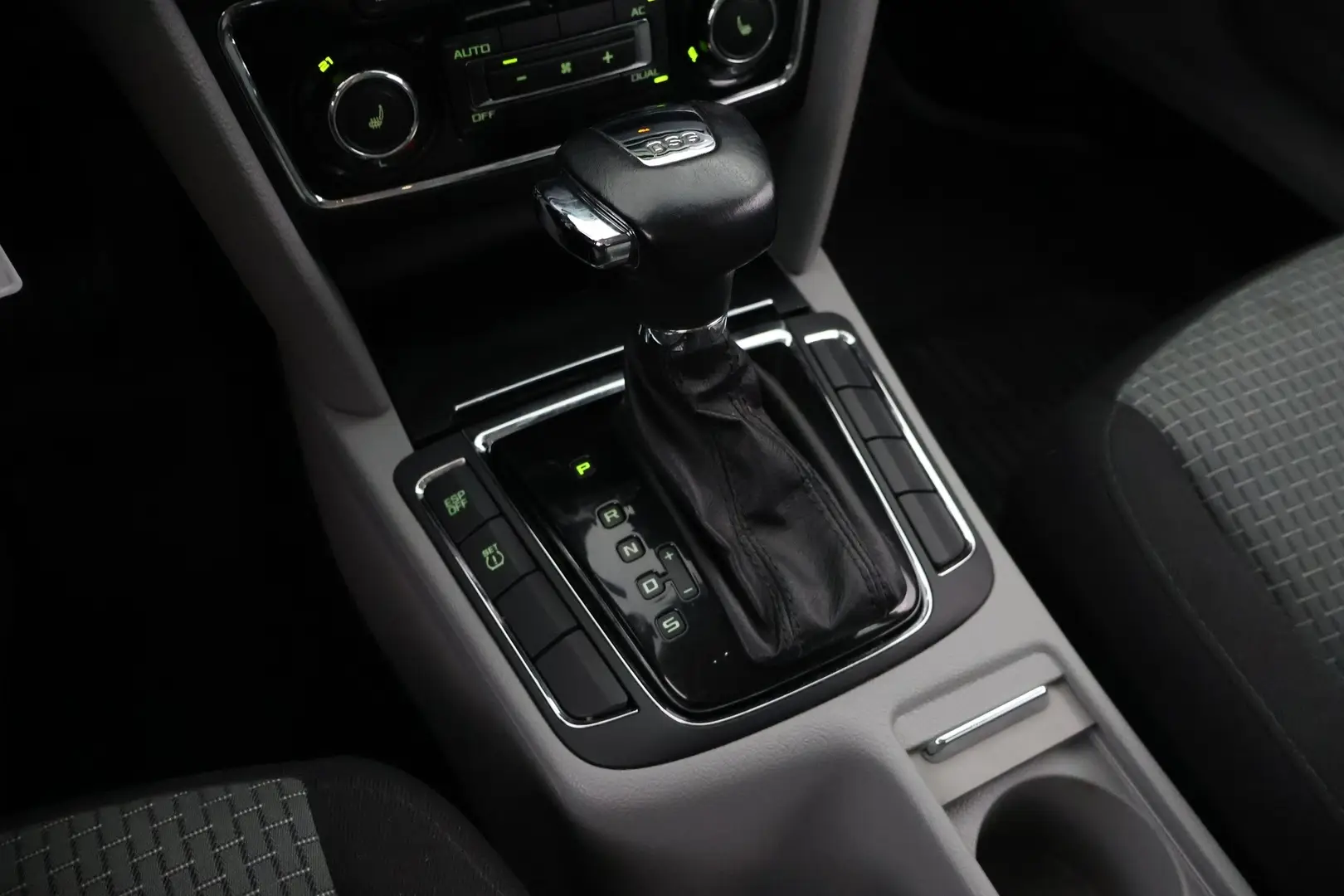 Car Image - FsTkKYT7XoojYjjK0pqFY