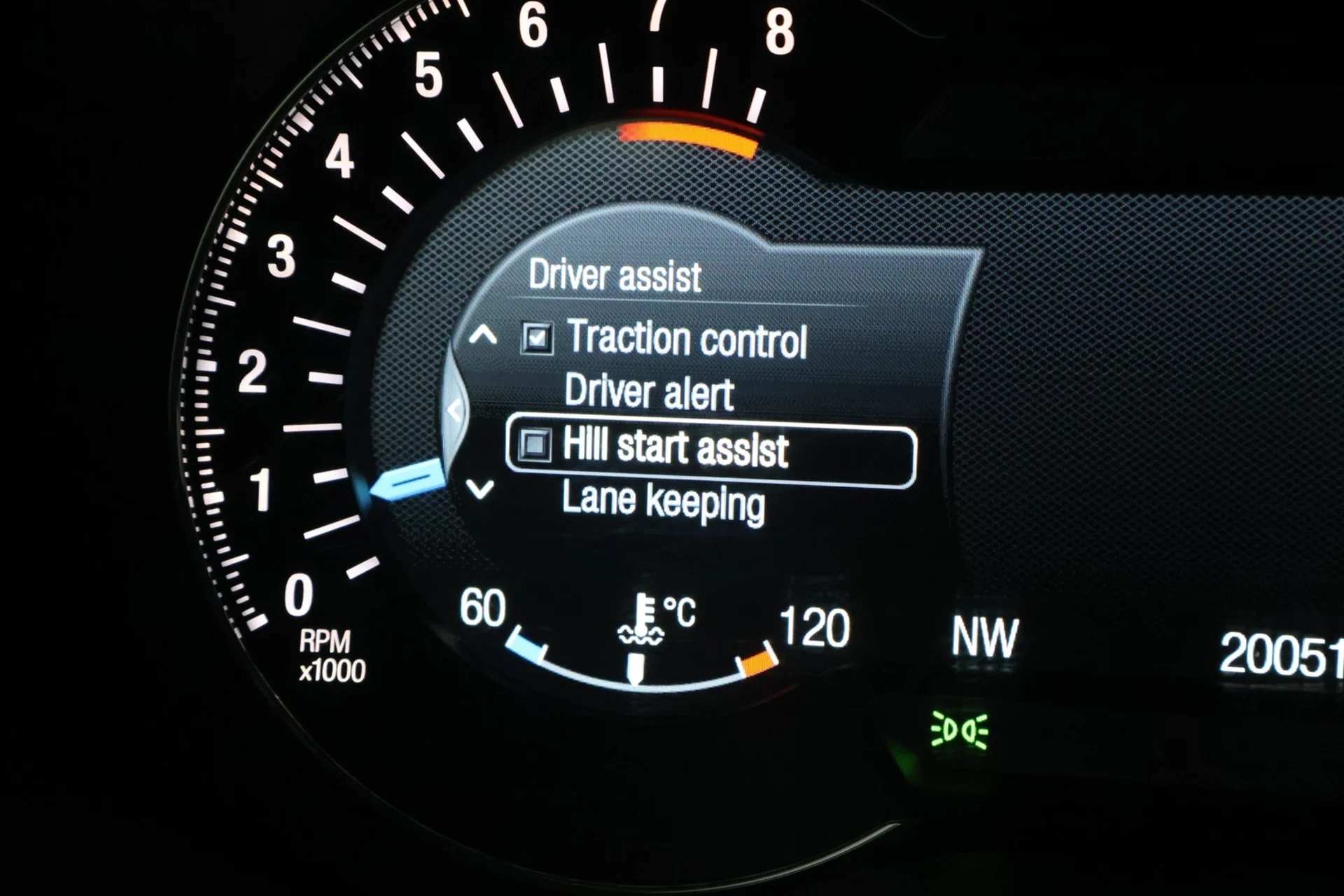 Car Image - 7N1pXBzQpxFQqH6l87Kkp2