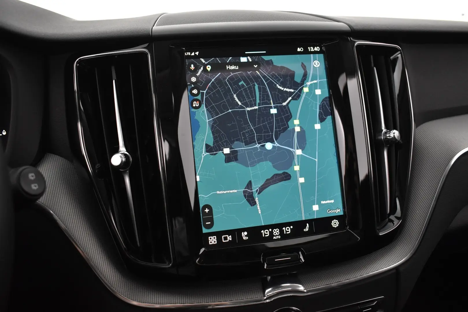 Car Image - UkDHRV7B0gWjFV2qsPc2e