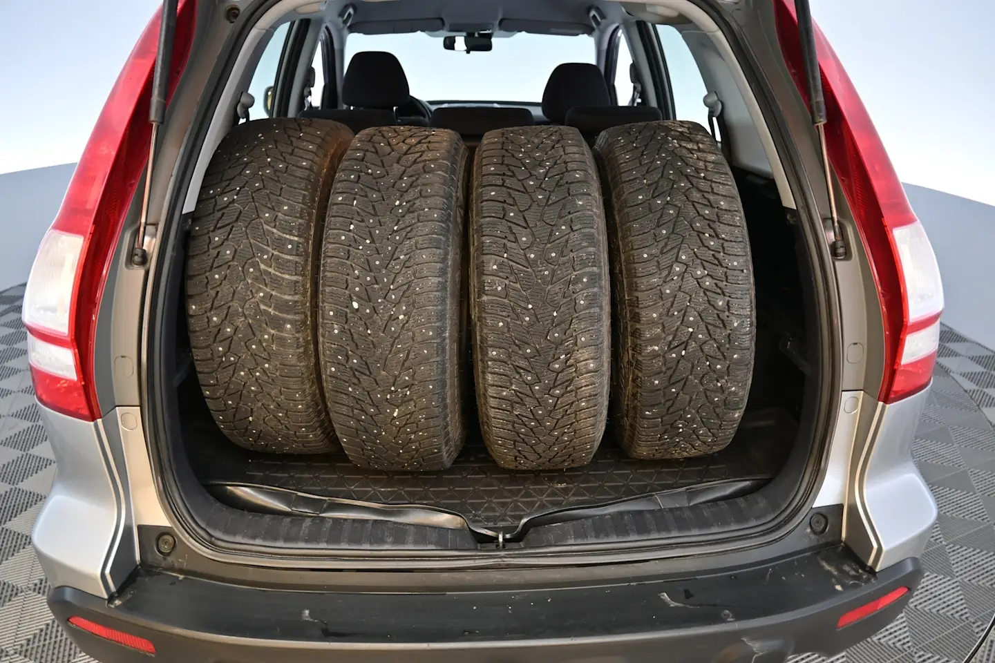 Car Image - 2j0HTZuvpQkwxrVrWgTAlG