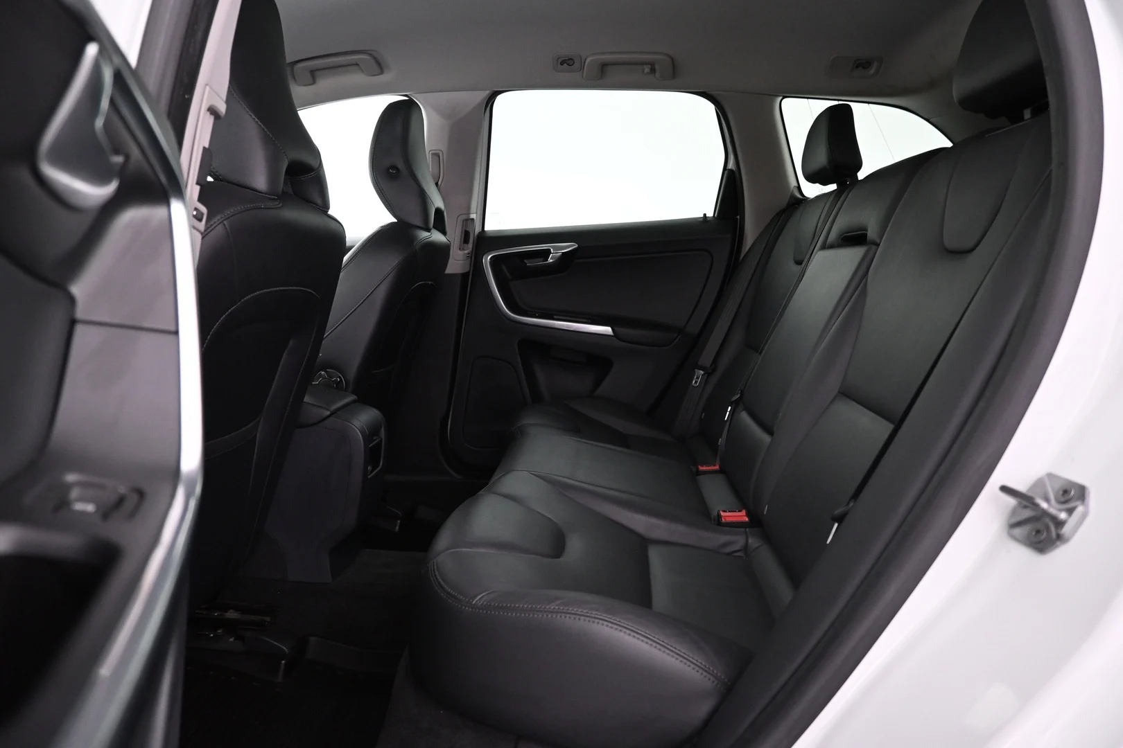 Car Image - 5zBpPcuX6F5aLtHZ8KK7M