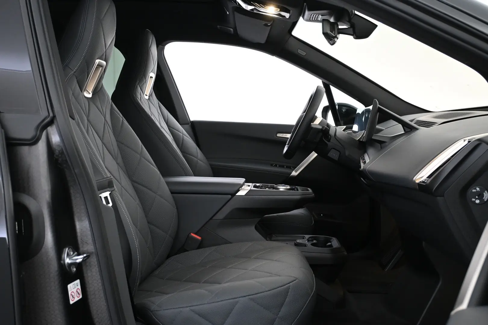 Car Image - S1ItlsqNuRsZaFCBt5iRv
