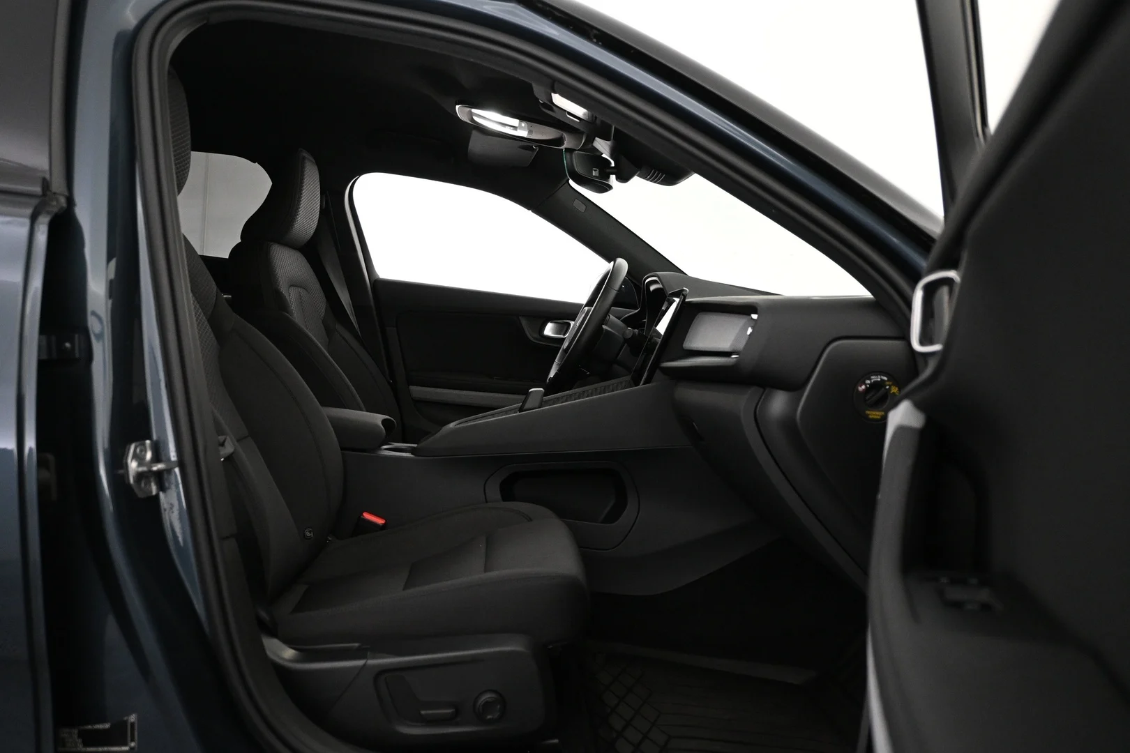 Car Image - 3n0KpdpFwNDbHDZ7BfpaQB