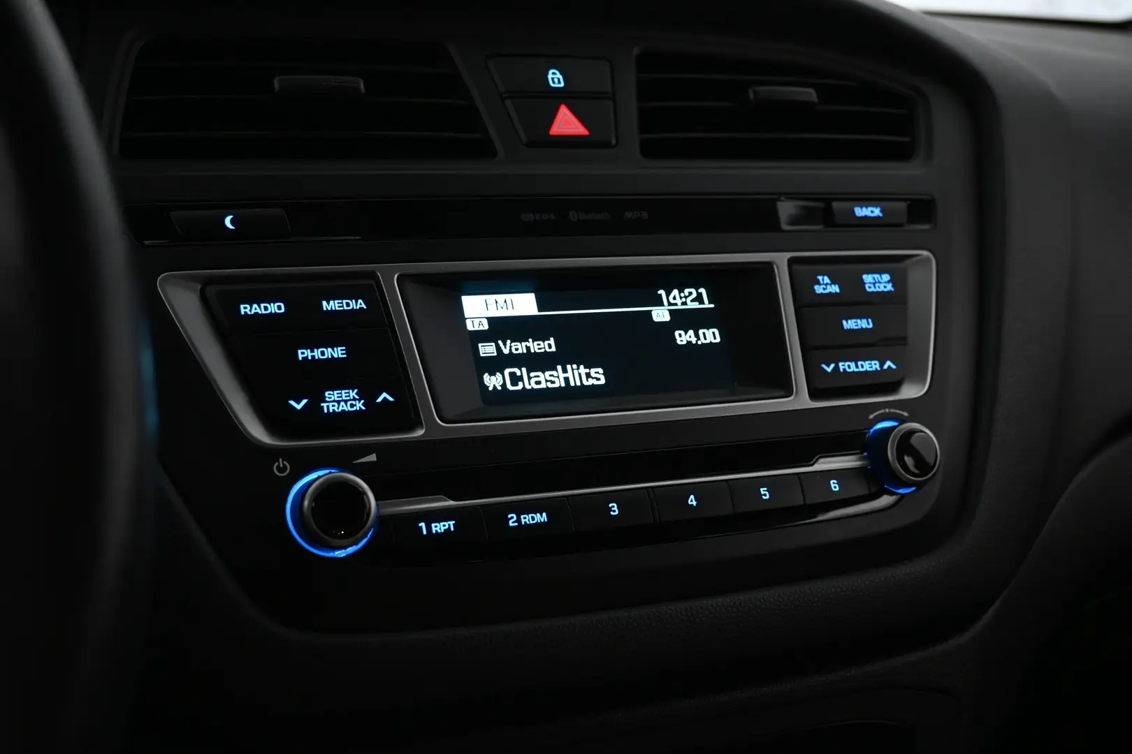 Car Image - 6q1ZojmoIPSLsVUOR7S7qj
