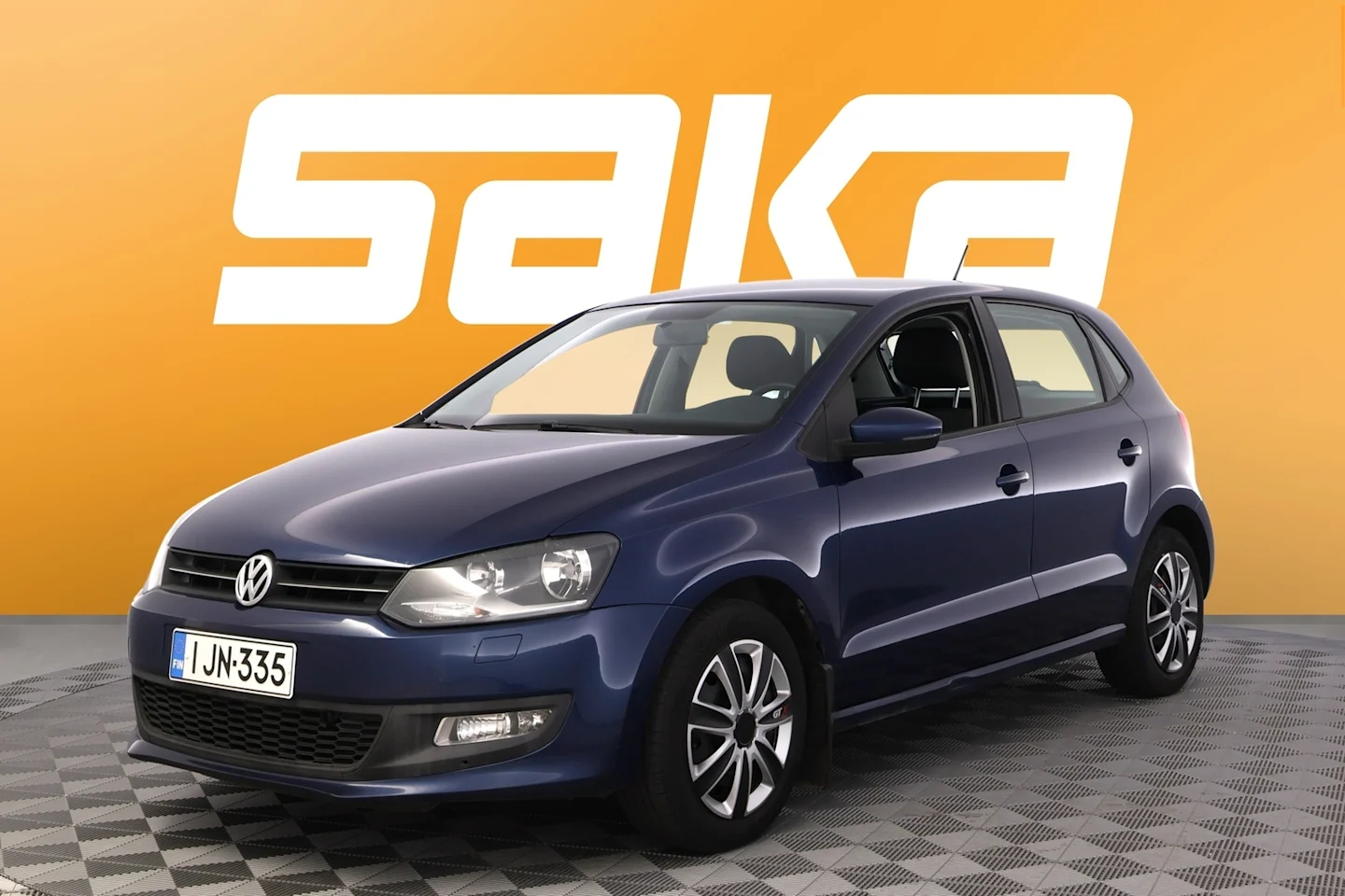 Car Image - s8QPh5m8pkCmLpuR5OpRp