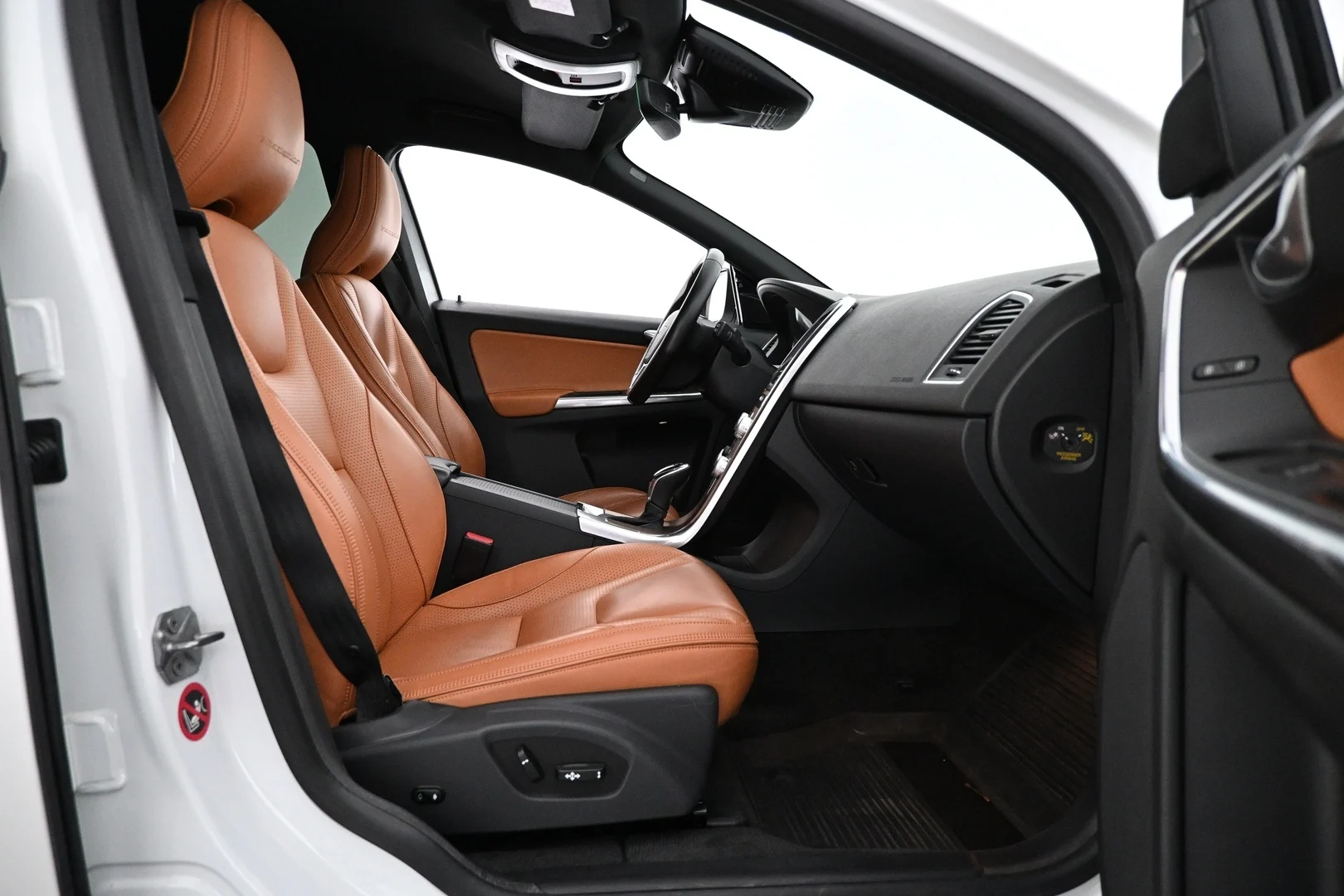 Car Image - 5ydqpzoO4erDdXh3Srlt4N