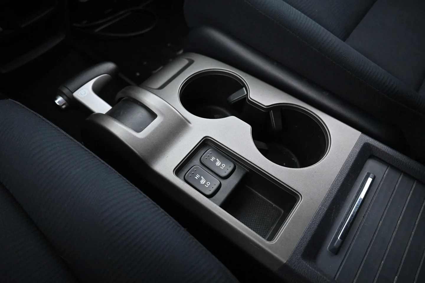 Car Image - 6eb9MIPrThN3MKyGdb0uZp