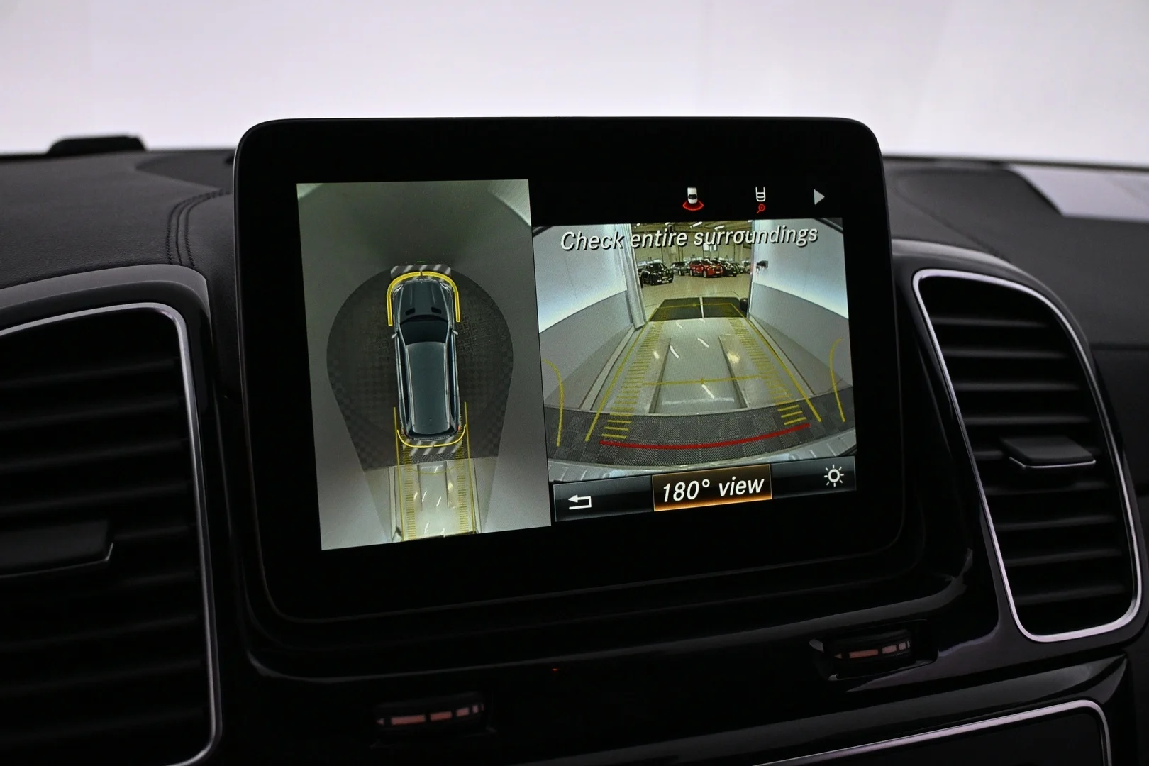 Car Image - 4aiFFdU75BqWgshtyqki8E