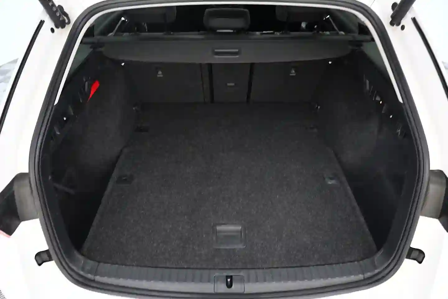 Car Image - 6XeA0b06bw9nk51Wm1dbvk