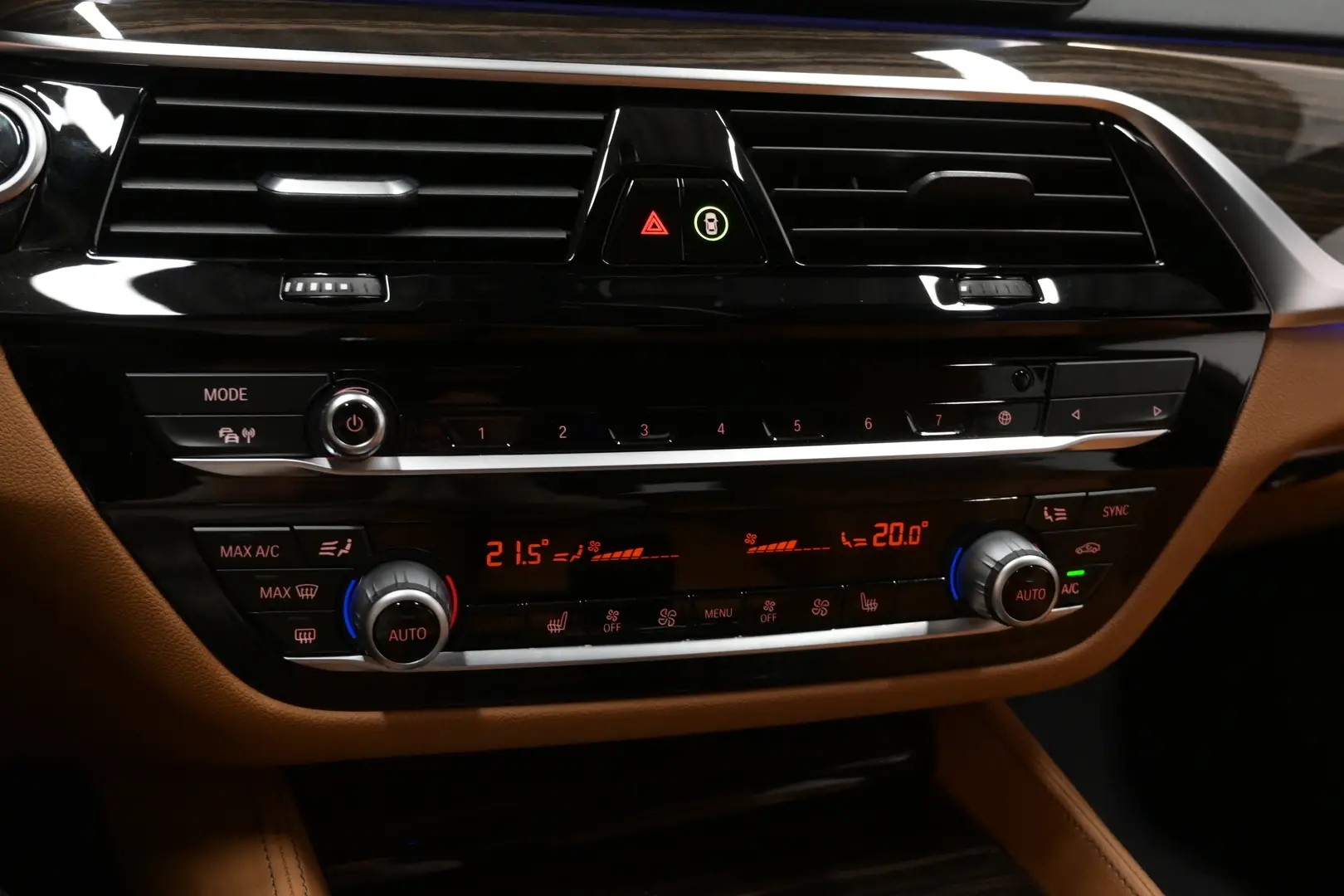 Car Image - 2pvAPFogXsZDI9NkGAfZKG
