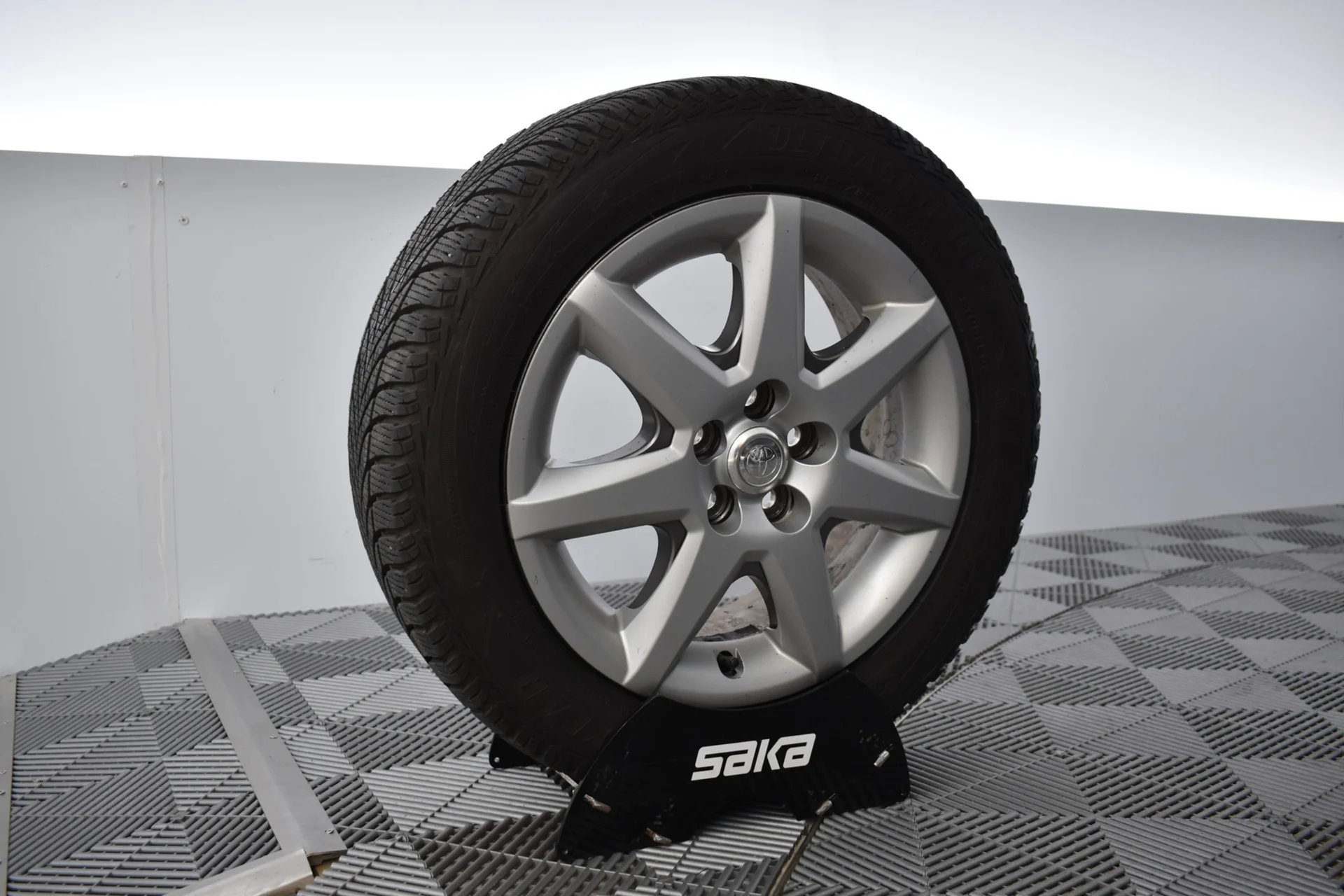 Car Image - 01N5uONVqoYLB0EQMgtI7D