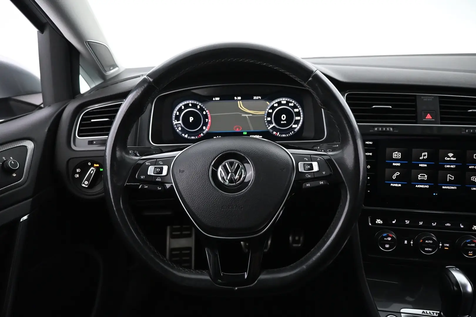 Car Image - 2Ci1aFuzDrb0JZcwJqEgKF