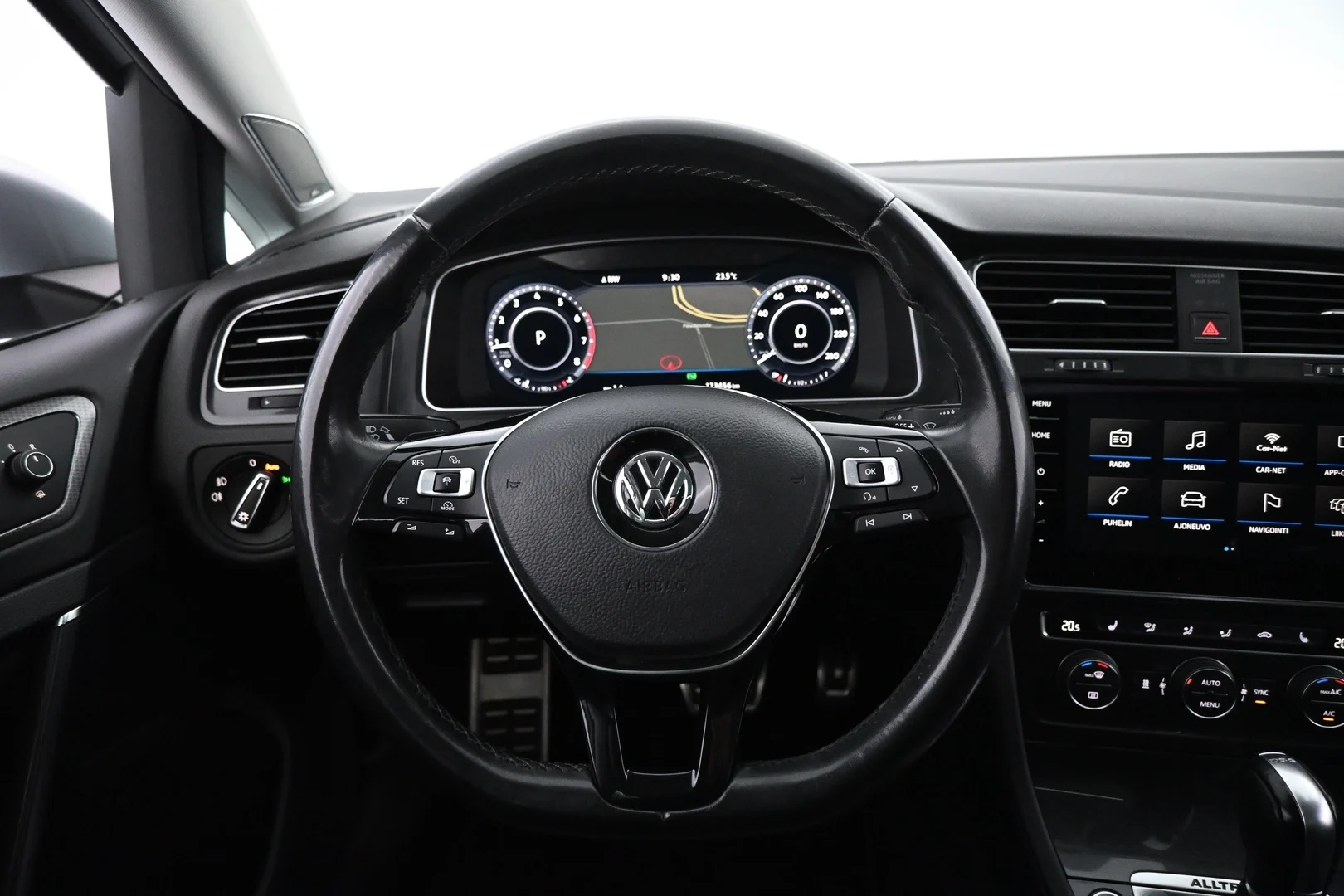 Car Image - 2Ci1aFuzDrb0JZcwJqEgKF