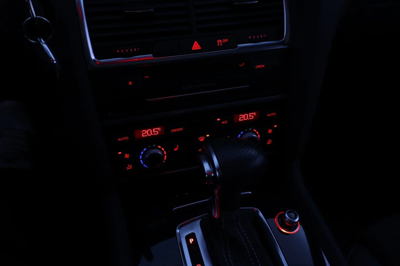 Car Image - 4ONCG3xzE3Vd9FxEXmskGJ