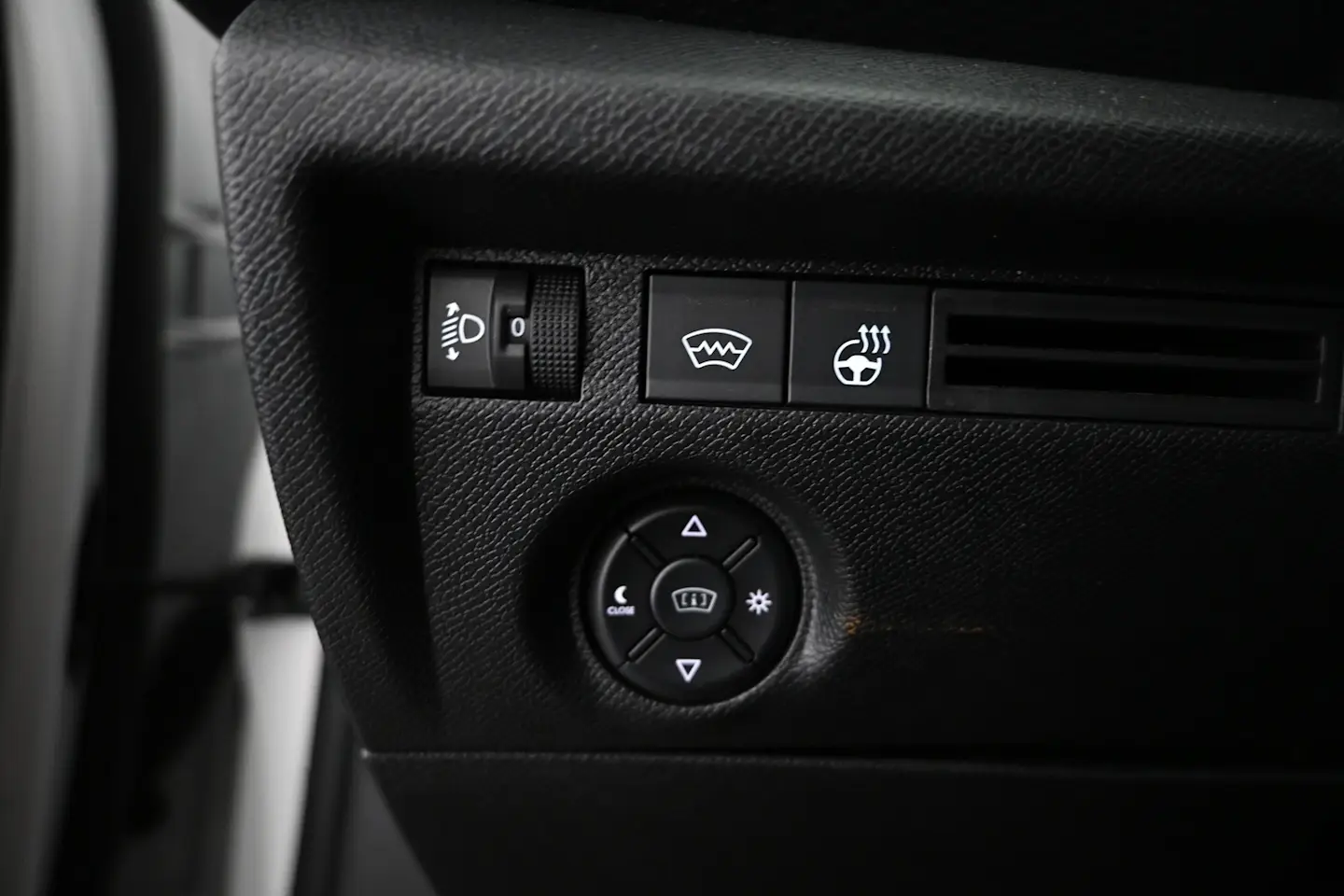 Car Image - 3olIPgj792PQOr6AdHpHBz
