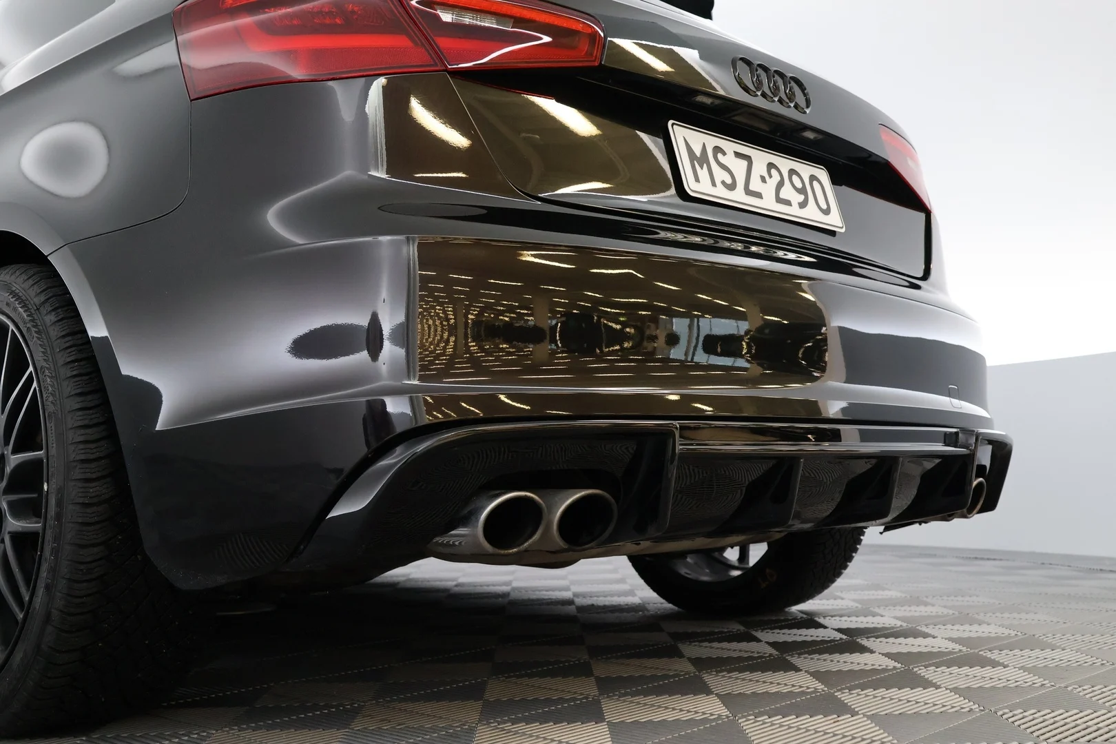 Car Image - 6apWrUNUeAkLcWQqoXQqsi