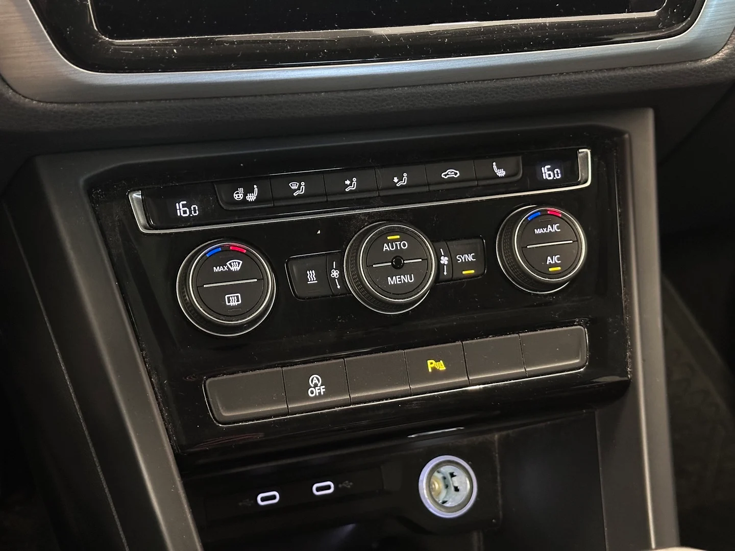 Car Image - YI8qQDsyrUofSyuc1jBy9