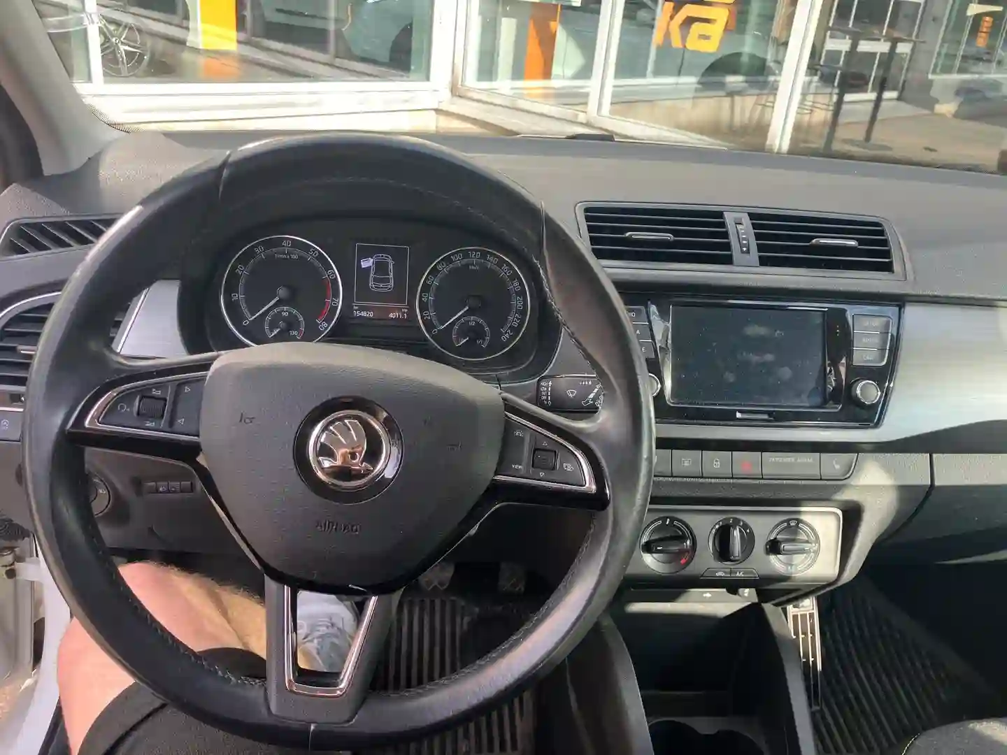 Car Image - 7JFtWpIrQbxDT5Q4Wx4tXW