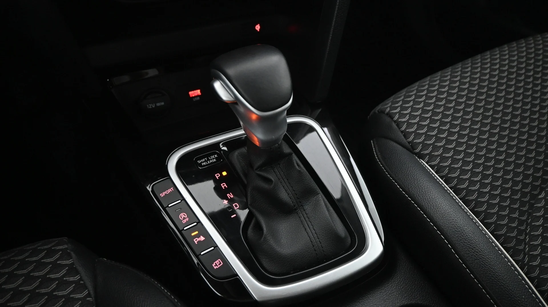Car Image - 5TGc8pXVBpuJeTBDu5y3zO