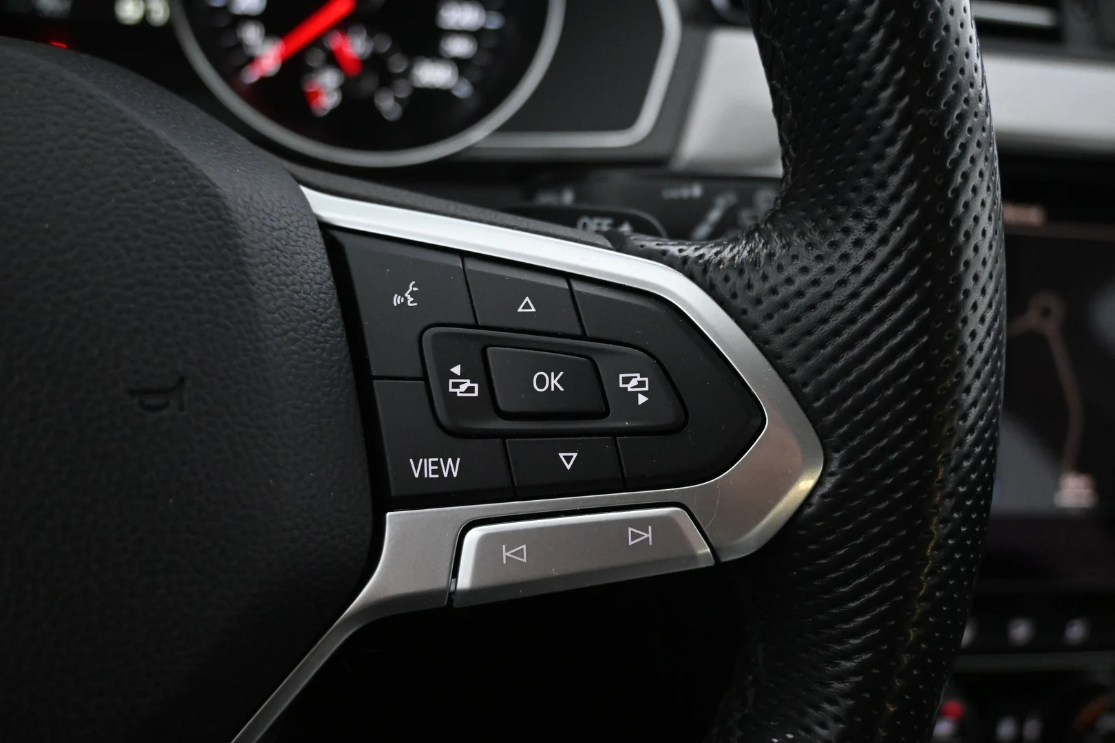Car Image - 2jrc7XIlo9orceZEa7yOxJ