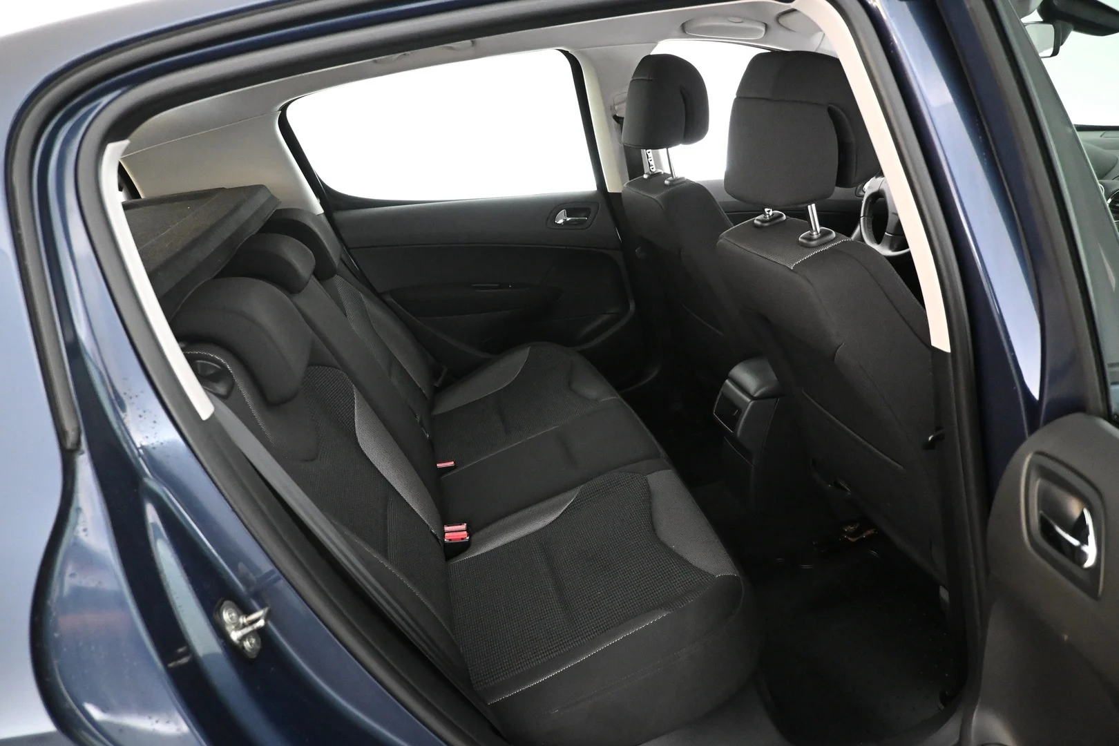 Car Image - UAWamKTKQ601PIKZQXagt