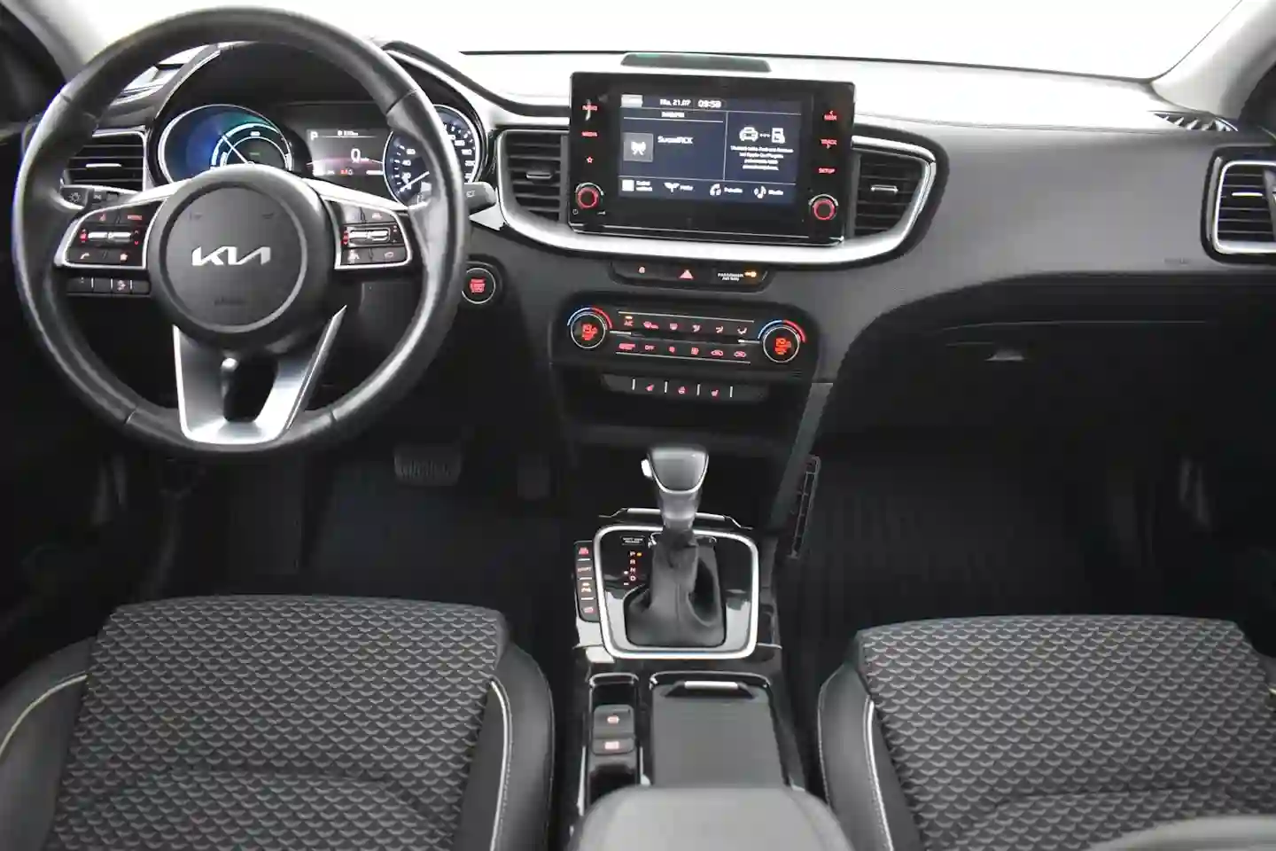 Car Image - 2v2oRc6nPDCYRqmmhJUWo8