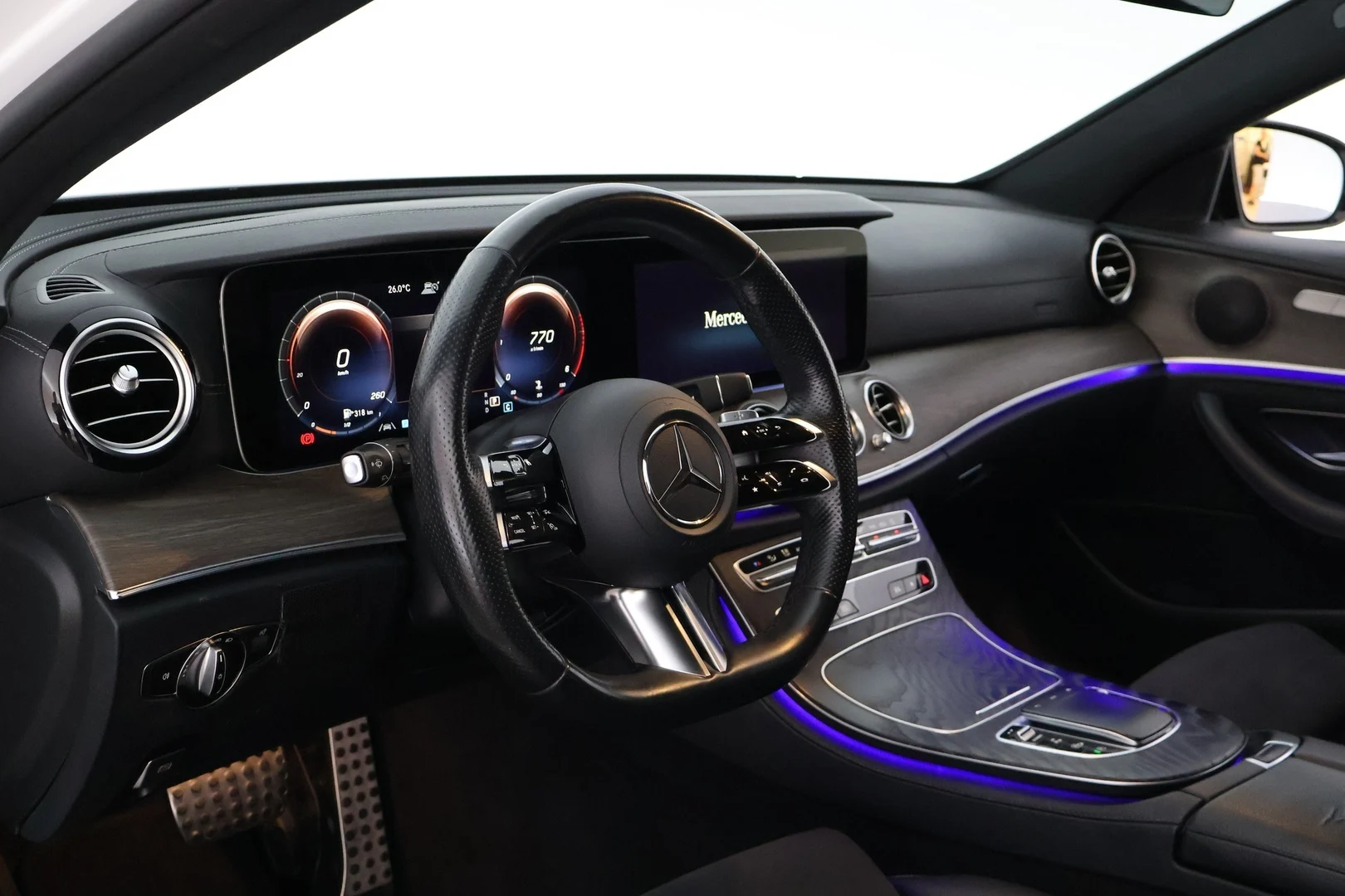 Car Image - 71MffOsjrAcm2Vr70eynYz