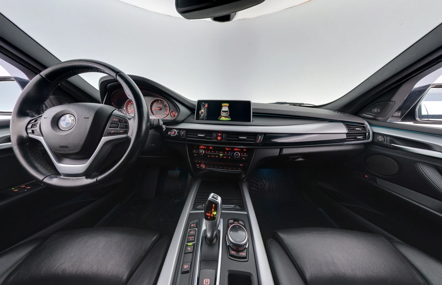 Car Image - 61bNvYVq0zFWkNkkgQVZY