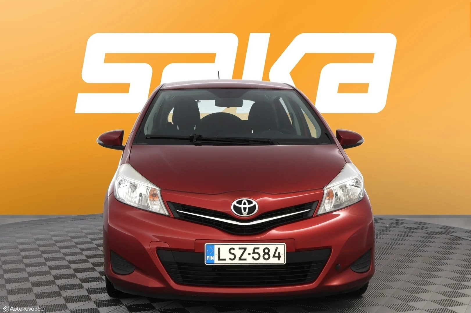 Car Image - 44Z5adCoq7ofXLmFSfxYs1