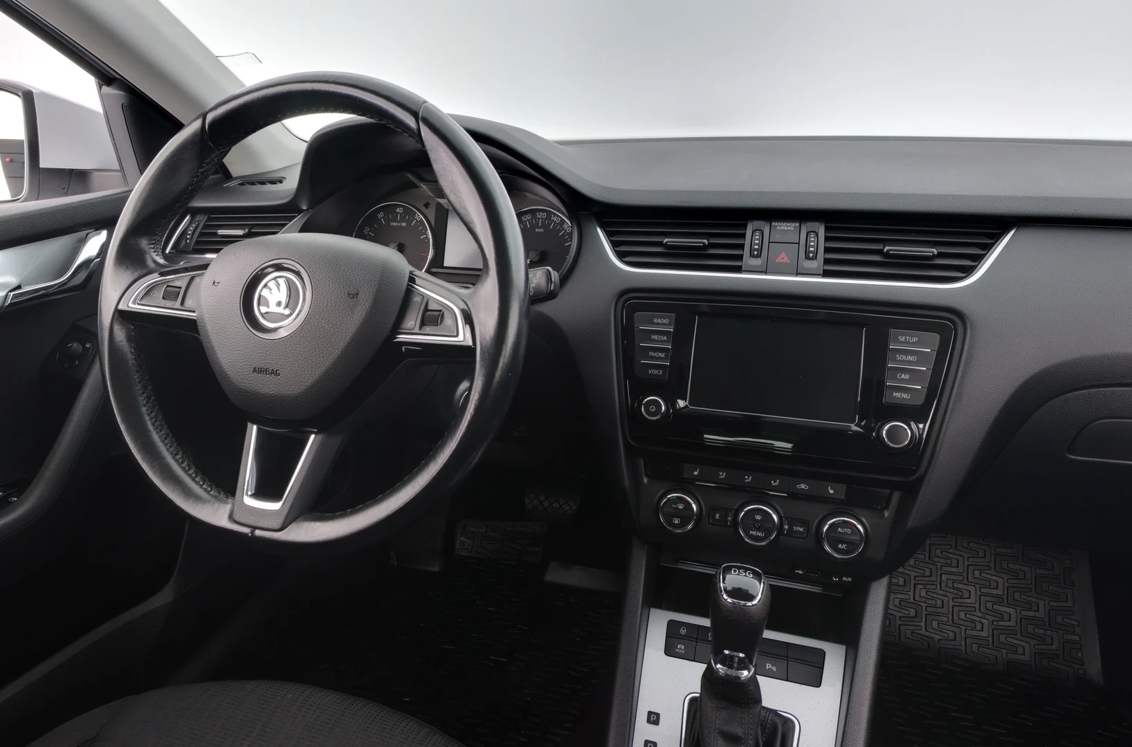 Car Image - 2ThjokNC6LsnFWYYKs5Lrg